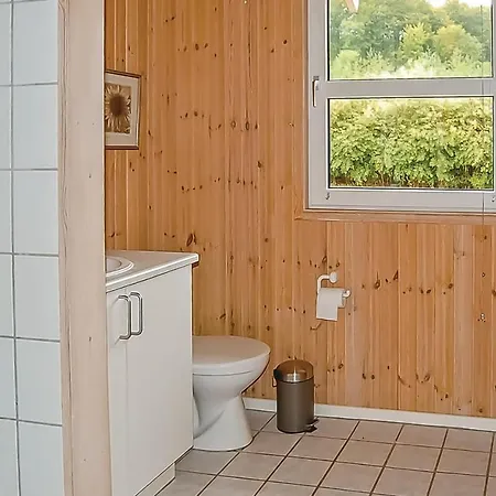 Beach Front Home In Sjolund With Sauna 別荘 *